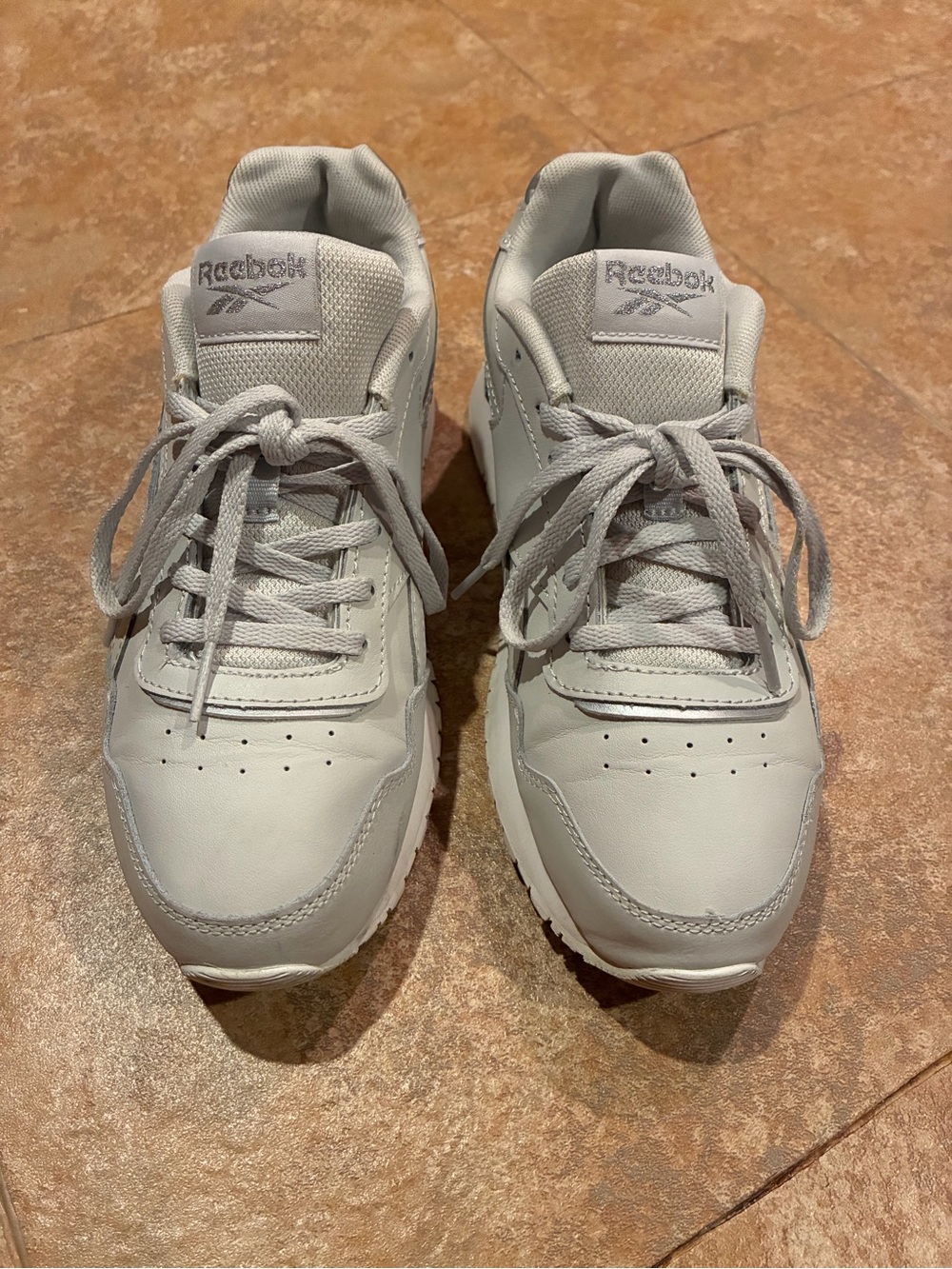 Reebok Women's Light Beige/Off-White Low-Top Sneakers